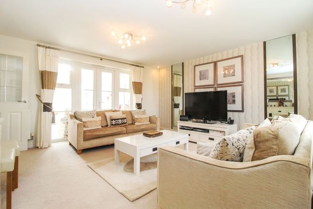 25 Crispin Drive, Bedford photo 3