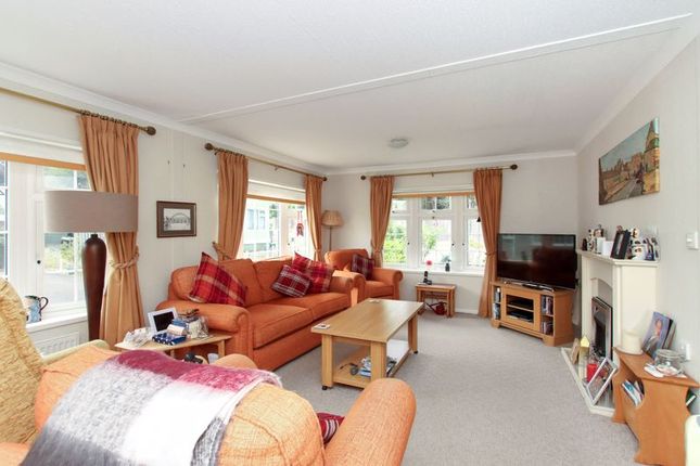 31 Beech Park, Chesham Road, Wigginton photo 2