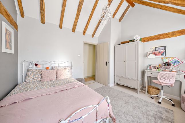 1335532-1-689A4B0...