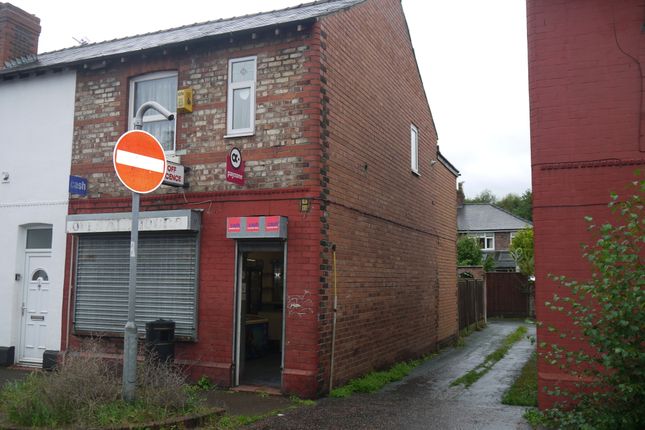 Retail premises to let in Oldham Street, Warrington
