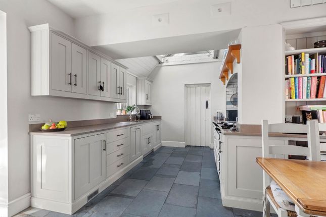 16, Kinnersley, Worcester photo 2