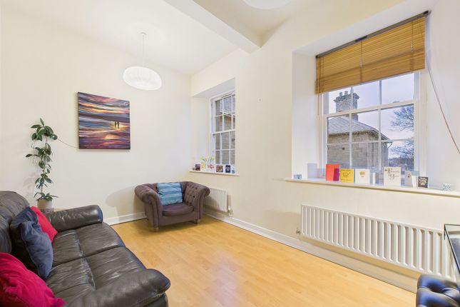 15 Lanesborough Court, Newcastle Upon Tyne photo 2