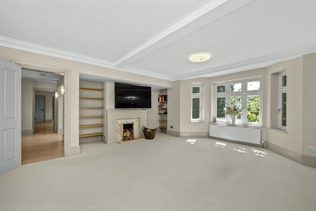 63, Fairmile Lane, Surrey photo 3