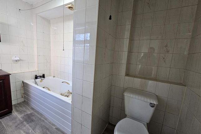 18, Elkesley Road, Mansfield photo 4