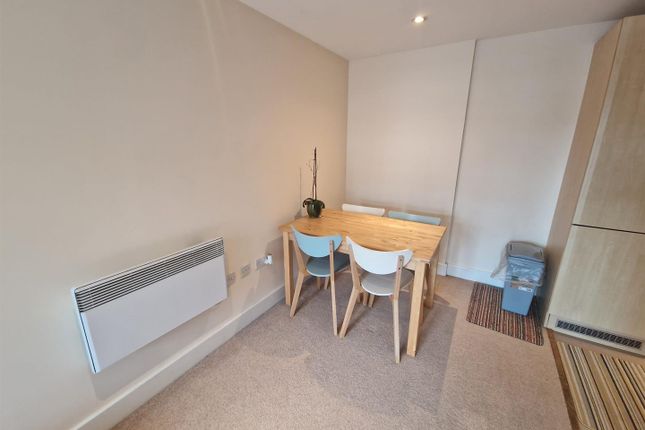 Altamar, 26, Kings Road, Swansea photo 5
