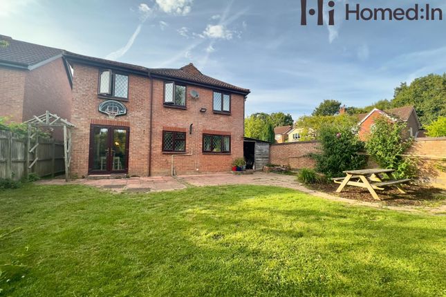1, Walmer Close, Horsham photo 2