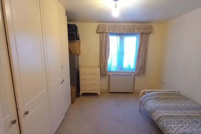 50, Beechwood Grove, London photo 5