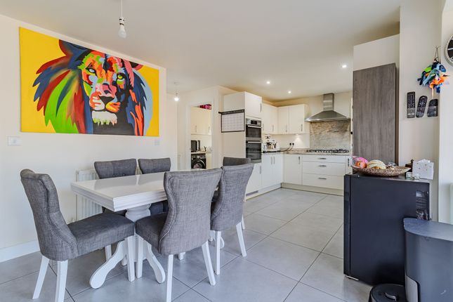 109 Forest House Lane, Leicester photo 4