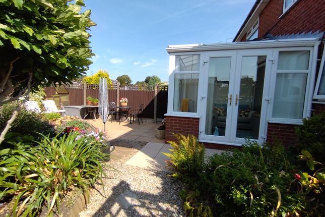 106, St. Martins Road, Stoke-on-Trent photo 2