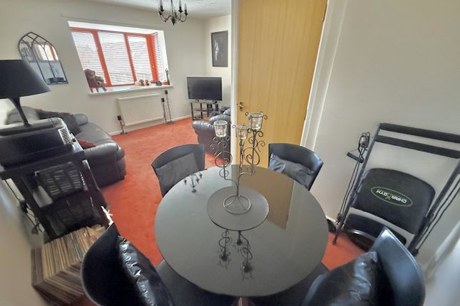 1, Shillingstone Gardens, Poole photo 4