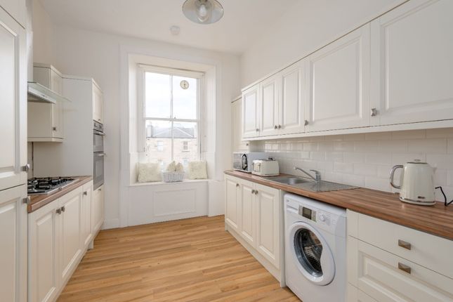 Flat to rent in Dean Terrace, Stockbridge, Edinburgh