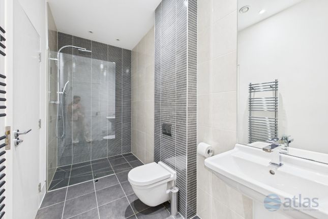 En-Suite To Bedroom Five And Six