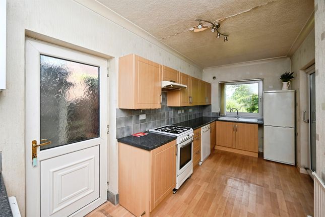 26, Crosshill, RIPLEY photo 2