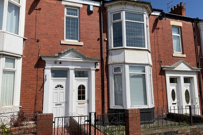 Flat to rent in Mortimer Road, South Shields