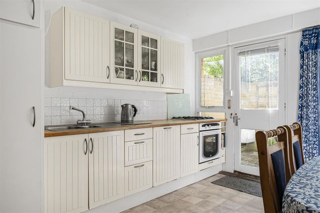 74, Highsett, Cambridge photo 3