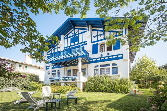 Thumbnail Villa for sale in Biarritz, Pyrenees Atlantiques (Biarritz/Pau), Nouvelle-Aquitaine