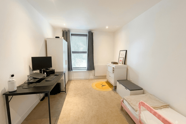 Flat 12 Stefan House, 698 Green Lanes, Winchmore HIll photo 4