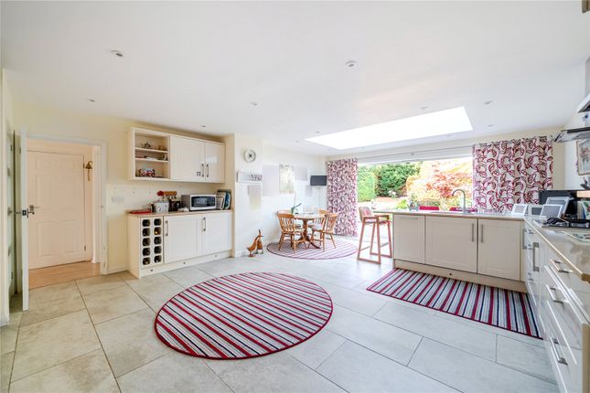 40, Eastwick Road, Walton-on-Thames photo 4