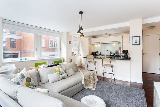 Flat 4, 20, Lambs Conduit Street, London photo 2