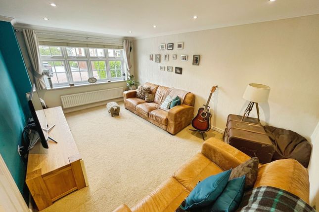 93 Ffordd Dol Y Coed, Pontyclun photo 2