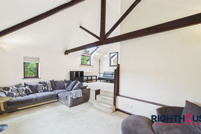 8 Kirklands Court Ridgewood Close, Shipley photo 2
