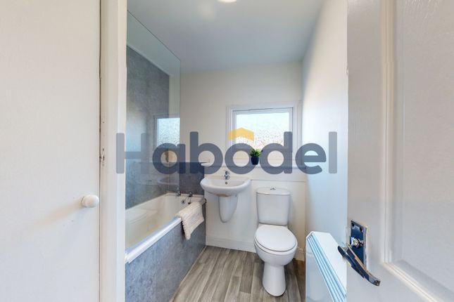 26 Scargill, DARLINGTON, Darlington photo 2