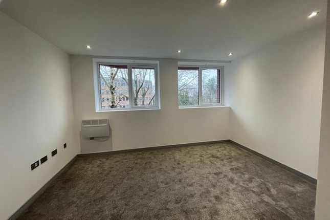 Flat for sale in Prospect Hill, Redditch