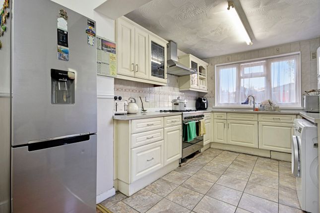 Terraced house for sale in Central Park Road, London