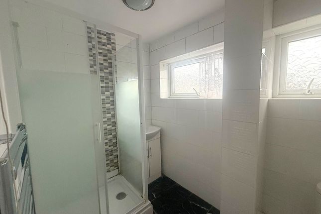 132 Corner Brook, Liverpool photo 3