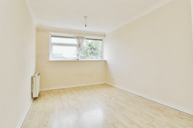 Flat for sale in Canton Court, Canton, Cardiff