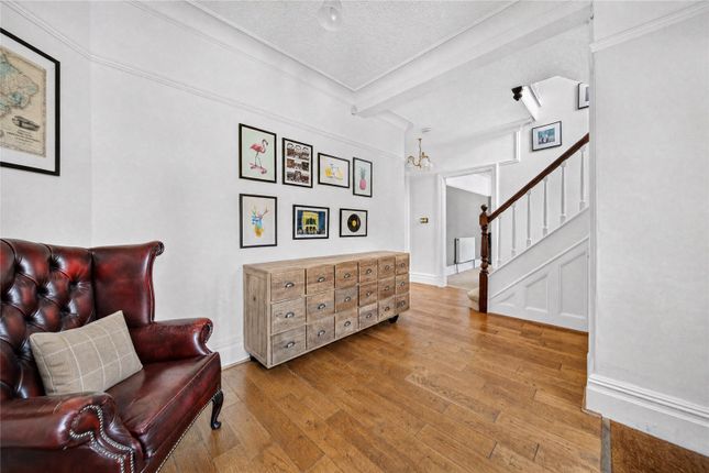 14, Kingswood Gardens, Leeds photo 2