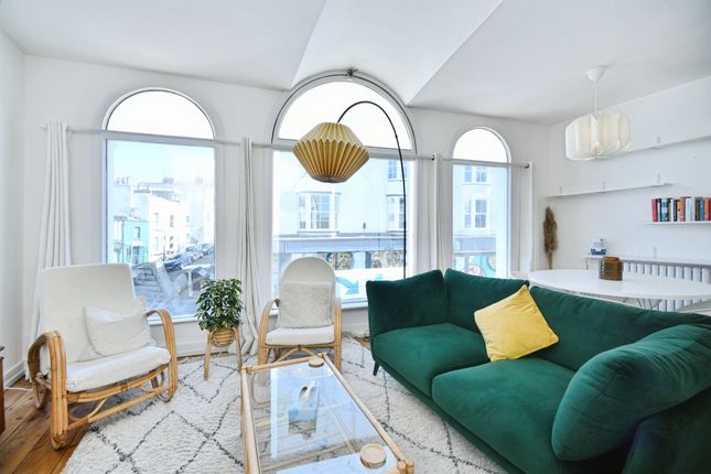 2-bed flat on The Window Flat, 98-99, St Georges Road, Brighton, £300,000