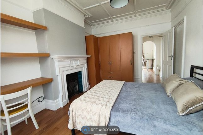 Ground Floor Flat, Standard Road, Hounslow photo 2