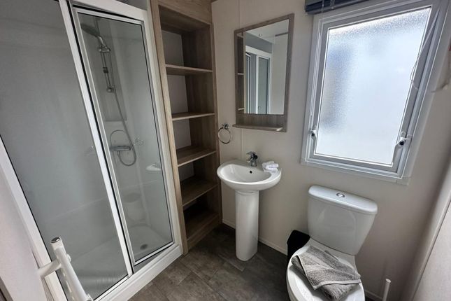 Chichester Lakeside Holiday Park, Chichester photo 3