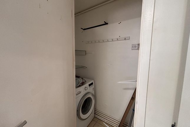 59, Stephenson Court, Leicester photo 5