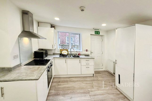 Room 1, 71, Queen Street, Normanton photo 4