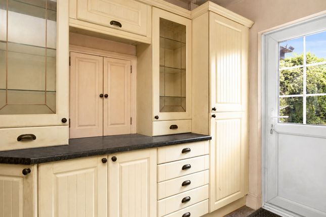 12 Yeomans Acre, Bognor Regis photo 4