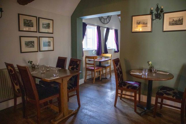 Unicorn, High Street, Cublington photo 5