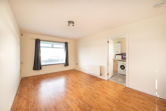 47, Craigroyston Grove, Edinburgh photo 3