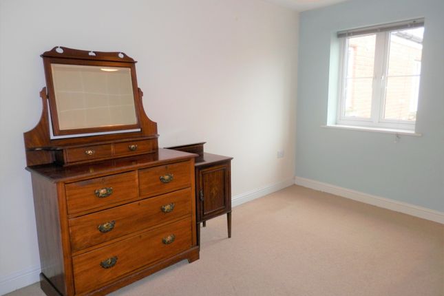 46 Home Orchard, Ebley, STROUD photo 3