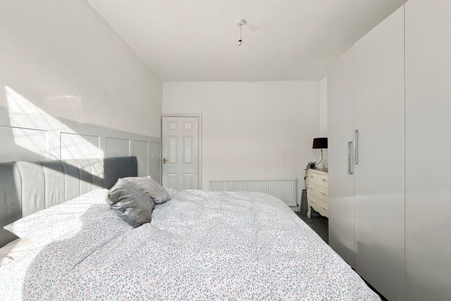 421 Caerleon Road, Newport photo 3