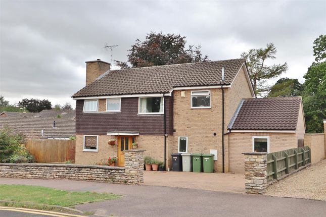 Thumbnail Detached house for sale in Vicarage Road, Oakham