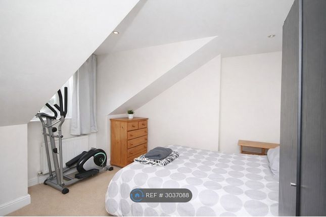 Grovelands Road, London photo 2