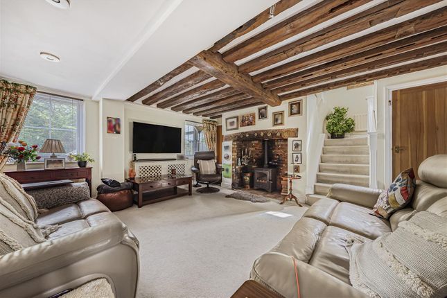 Wheelwrights Cottage, Highcross Road, Southfleet photo 3