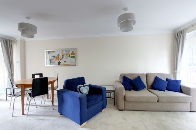 16, Clapham Central, London photo 3