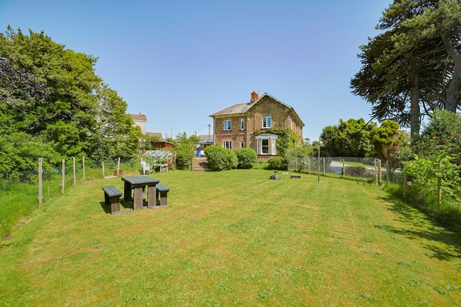 Highfield House, Tyisha Road, Llanelli photo 2