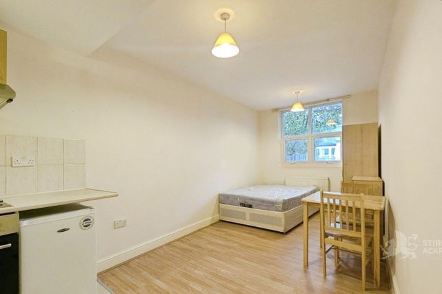6b, Lower Addiscombe Road, Croydon photo 4