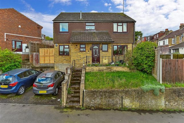 Thumbnail Detached house for sale in Lawn Close, Chatham, Kent