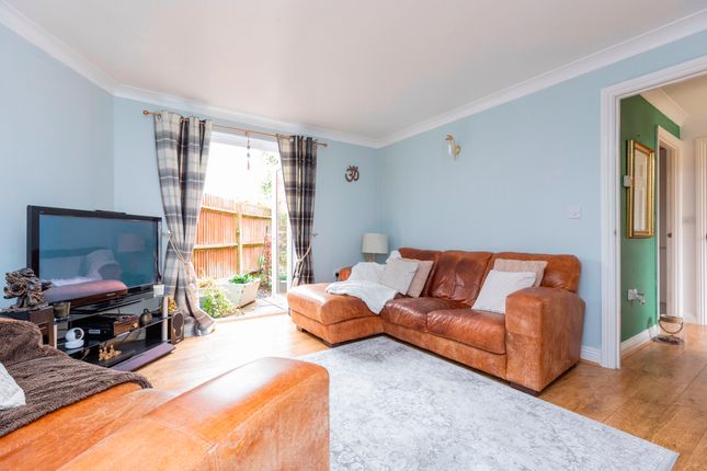 26 Bayfields, Gillingham photo 3