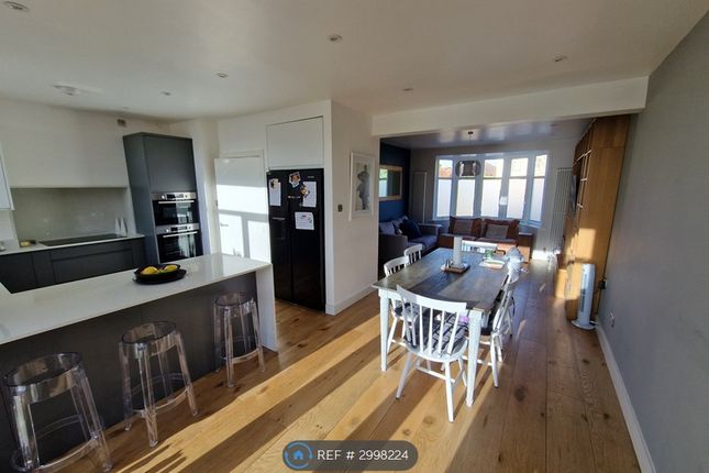 Westwood Avenue, Harrow photo 3